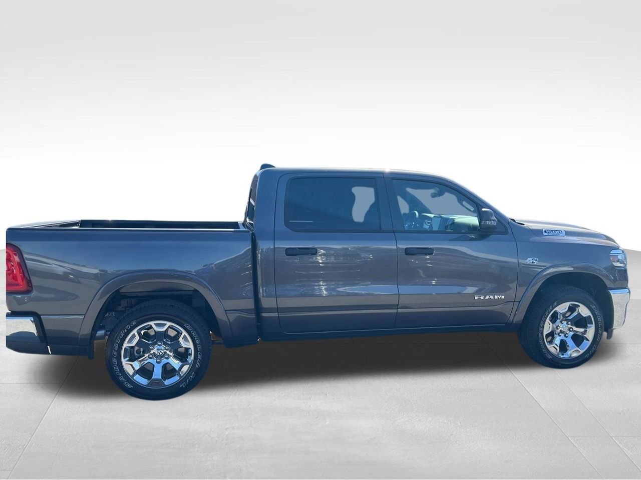 New 2026 Granite Crystal Metallic Clear-Coat Exterior Paint RAM Big Horn/Lone Star image 7