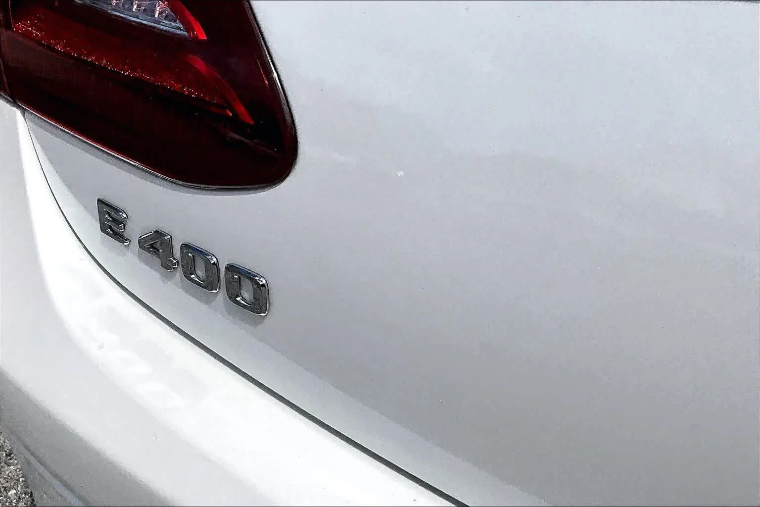 Used 2018 designo Diamond White Mercedes-Benz E 400 image 10