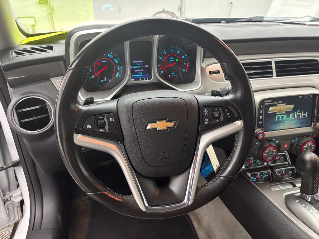 Used 2015 White Chevrolet 2LT image 19