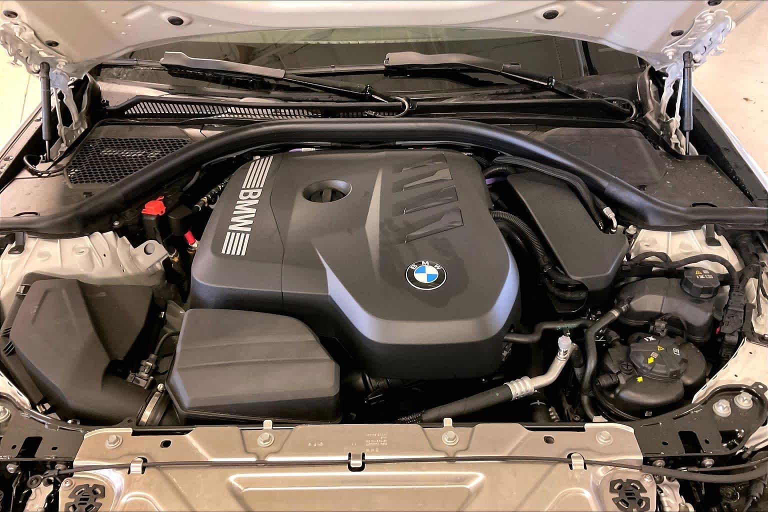 New 2026 Mineral White Metallic BMW 330i NA image 16
