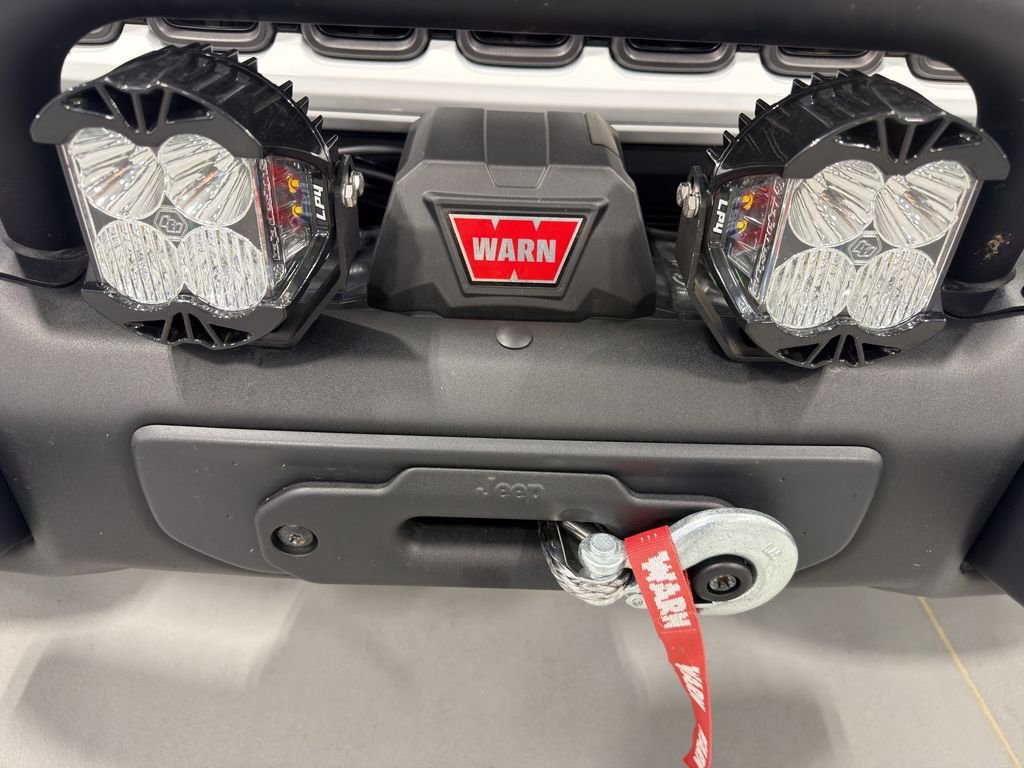 Used 2024 Bright White Clearcoat Jeep Mojave X image 17