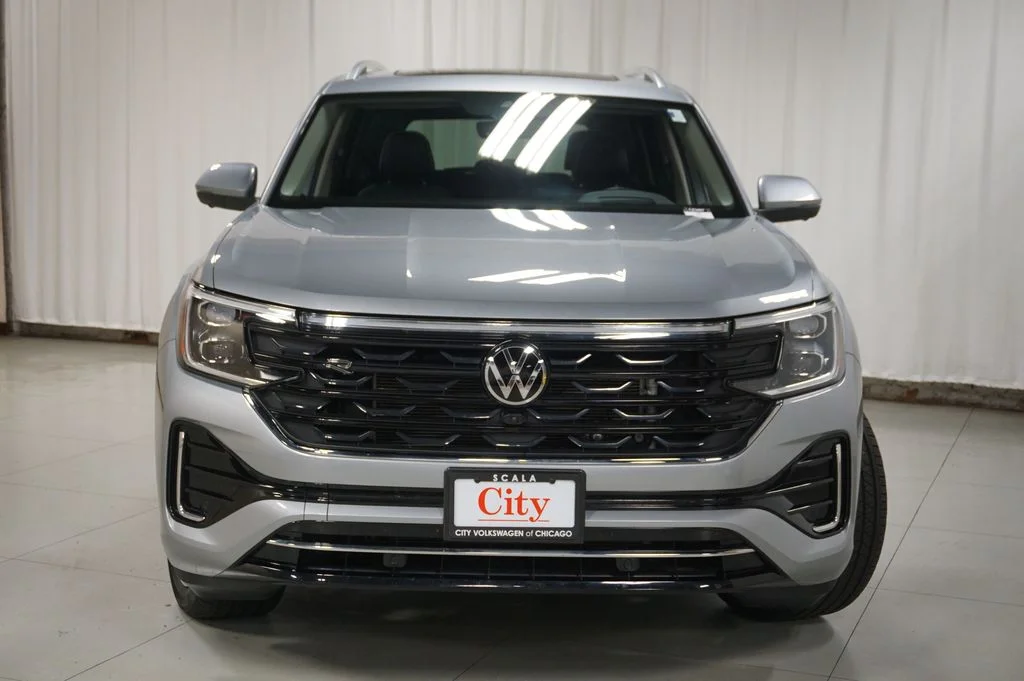 Certified Used 2026 Silver Mist Metallic Volkswagen 2.0T SEL Premium R-Line image 9