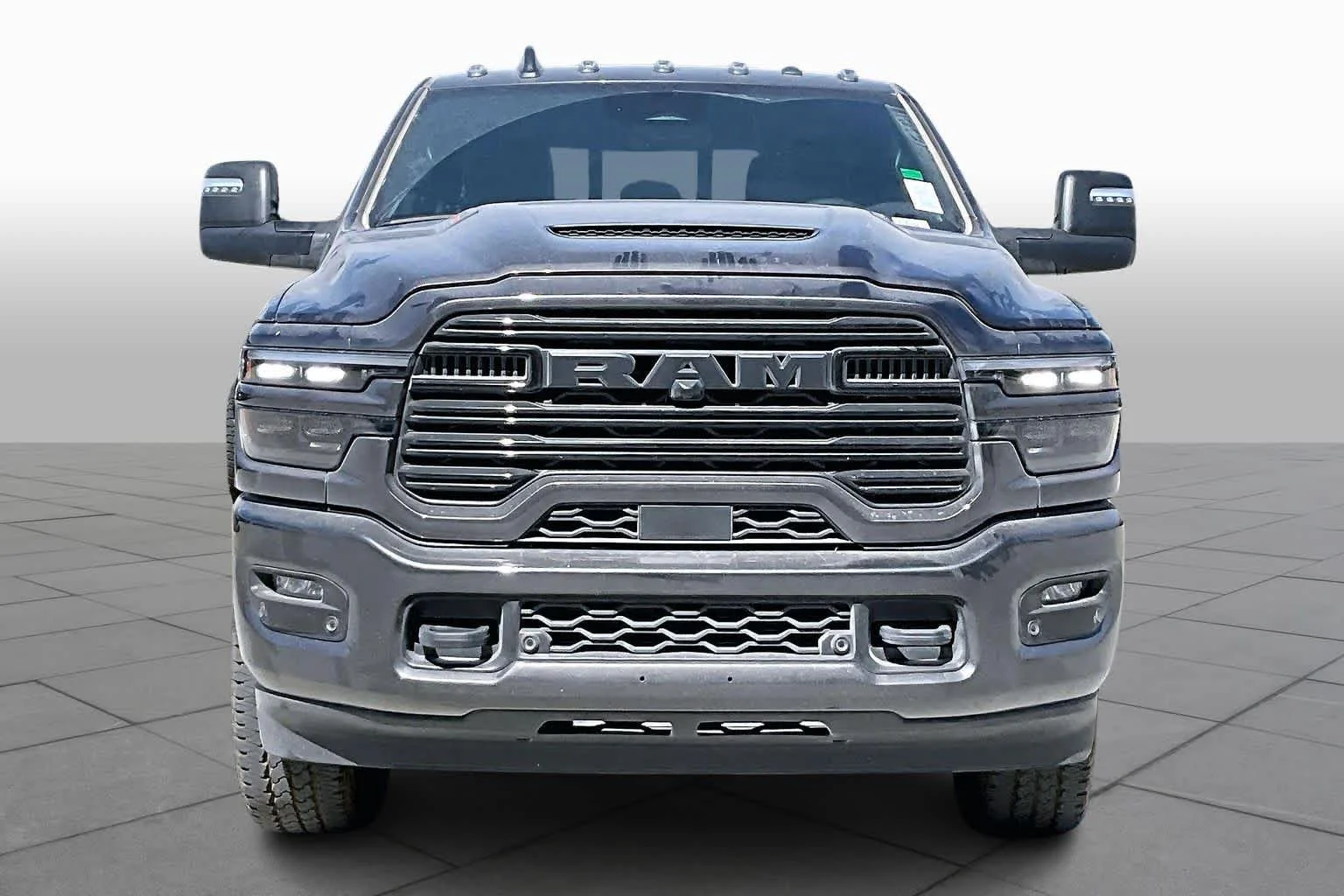 New 2026 Granite Crystal Metallic Clear-Coat Exterior Paint RAM Laramie image 4