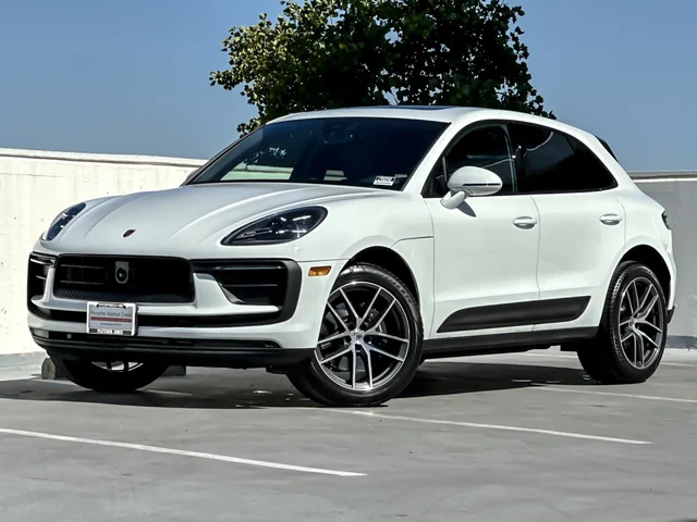 2026 Porsche Macan 