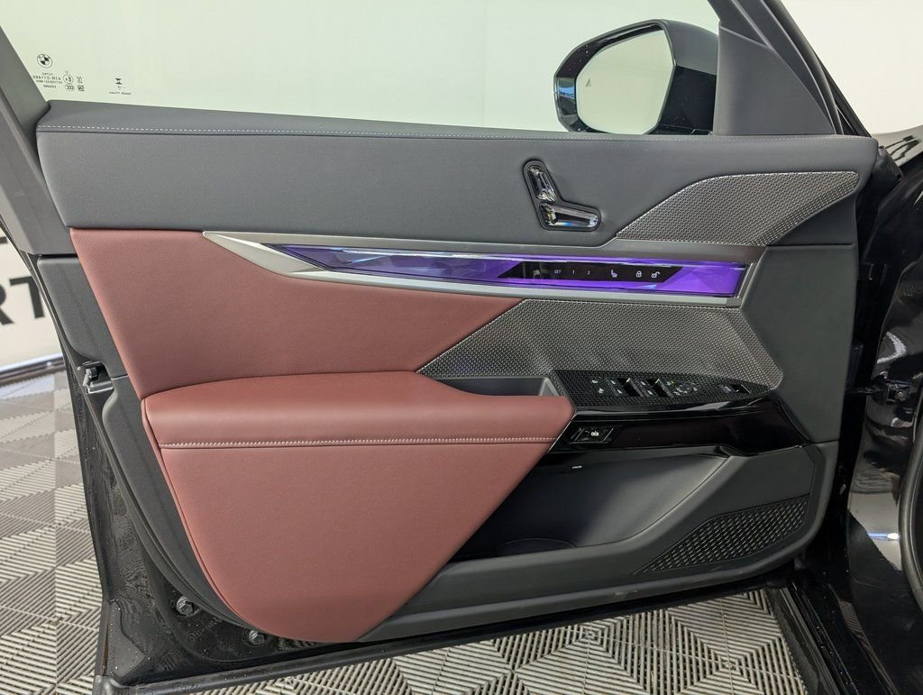 2026 BMW i7 60 - Photo 16