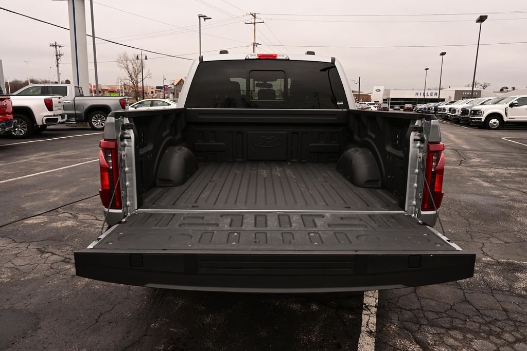 Used 2024 Silver Ford XLT image 12