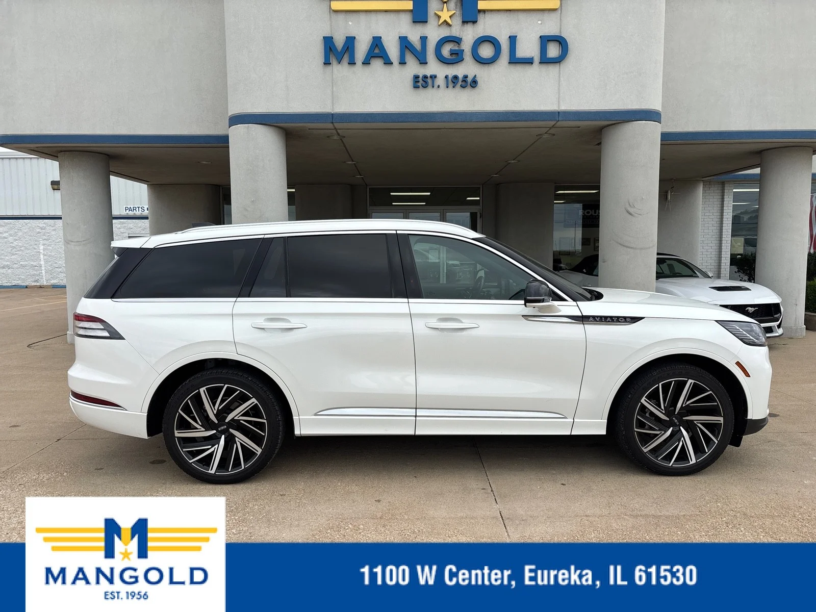 Used 2025 Pristine White Lincoln Black Label image 1