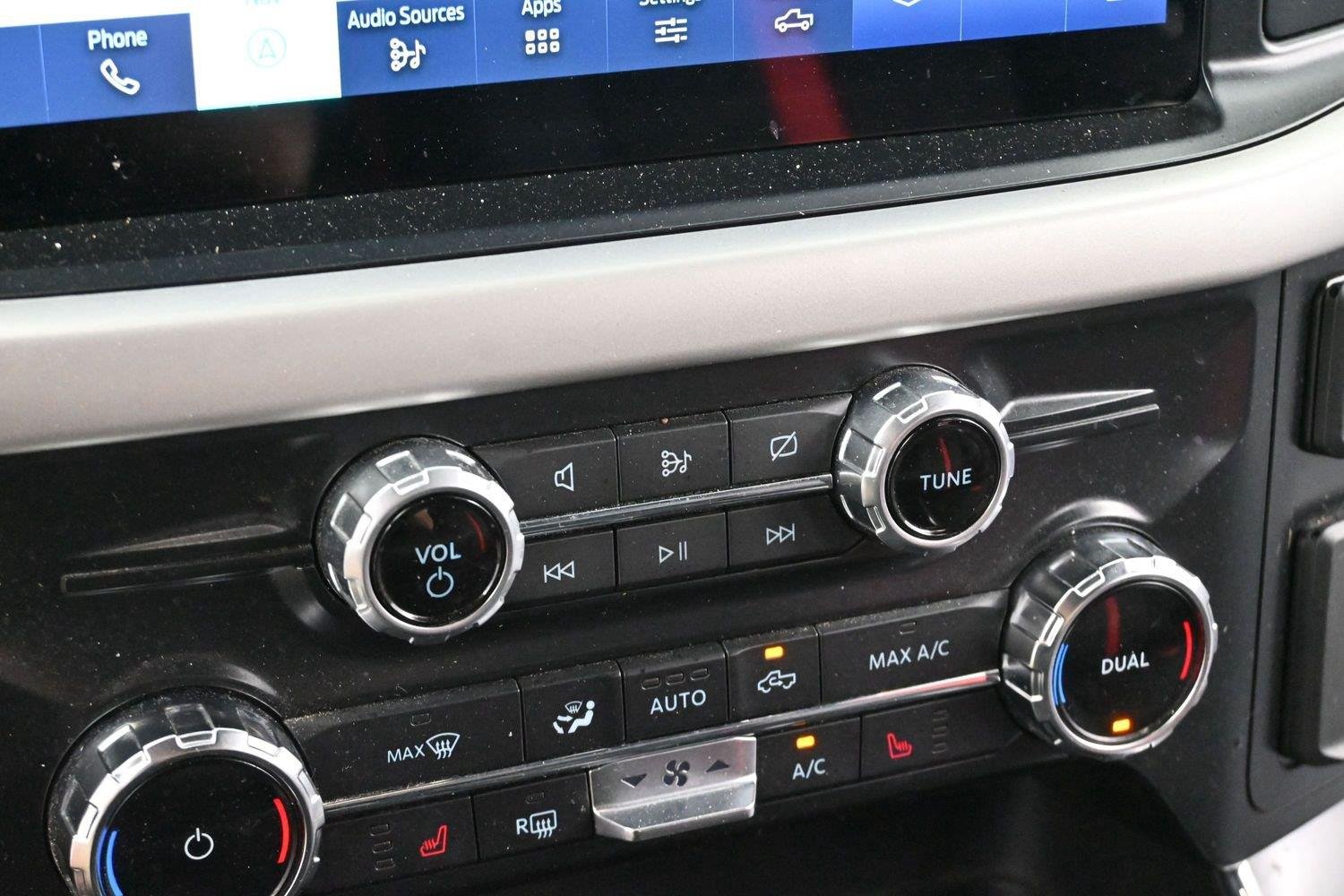 Used 2022 Antimatter Blue Ford XLT image 21