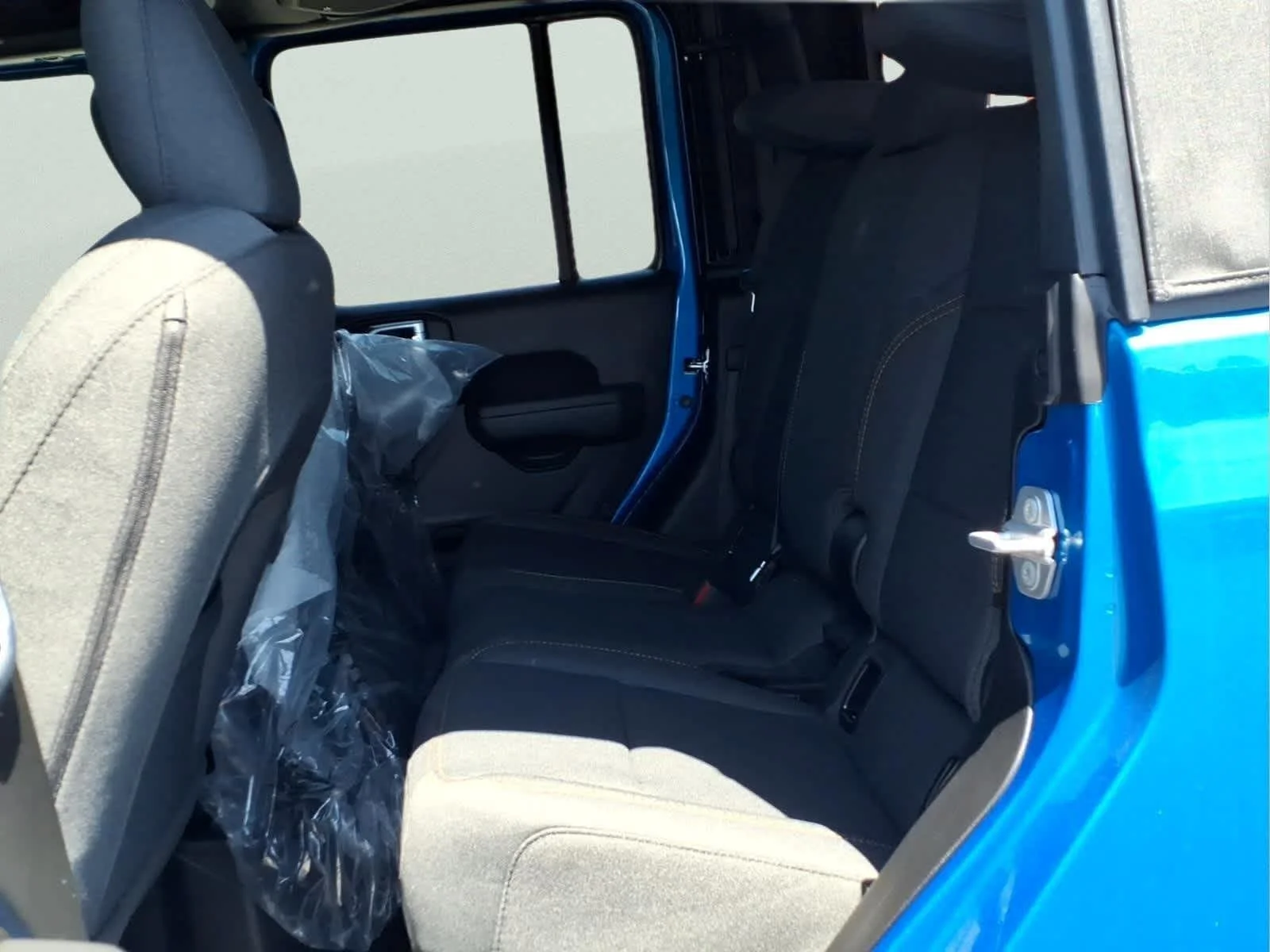 New 2026 Hydro Blue Pearlcoat Jeep Sport S image 15
