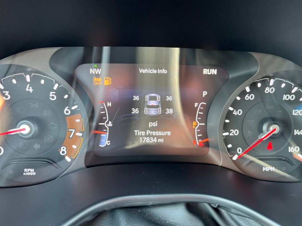Used 2025 White Jeep Trailhawk image 16