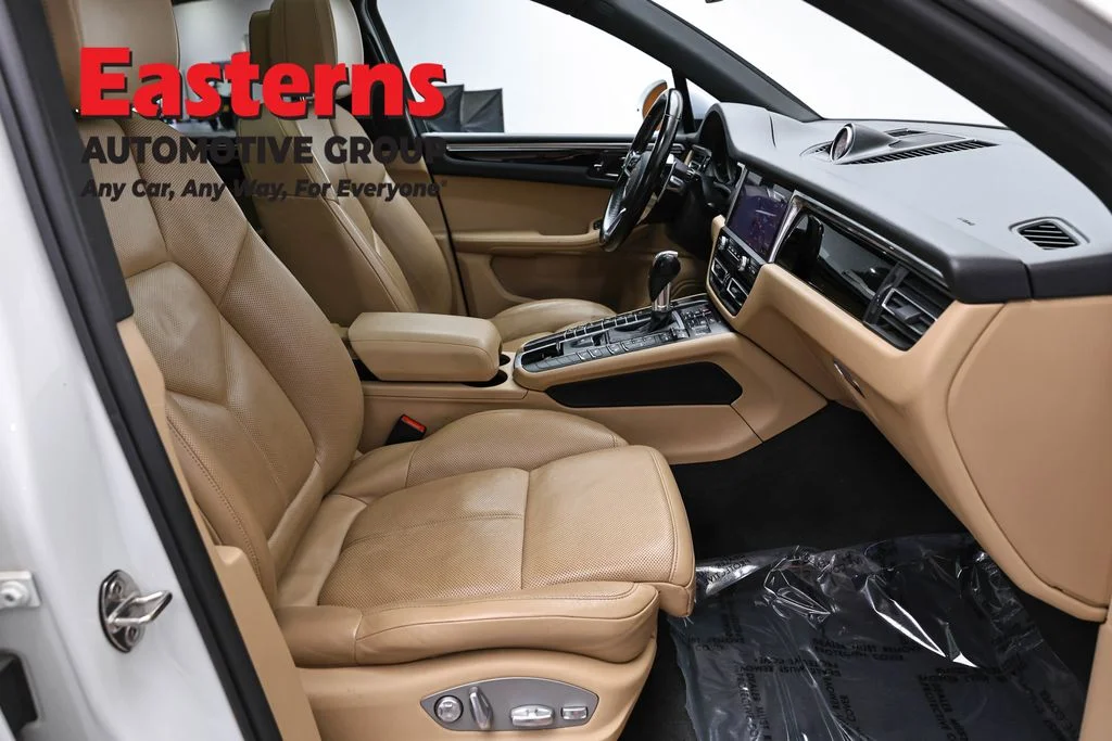 Used 2021 White Porsche Base image 30