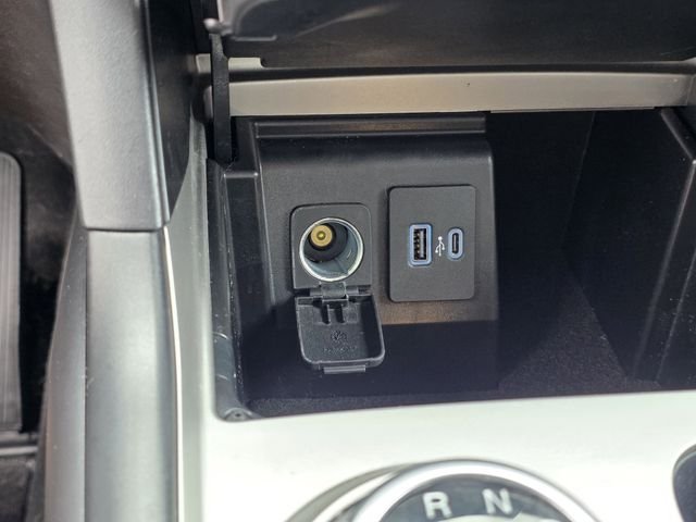 Used 2023 White Ford XLT image 25