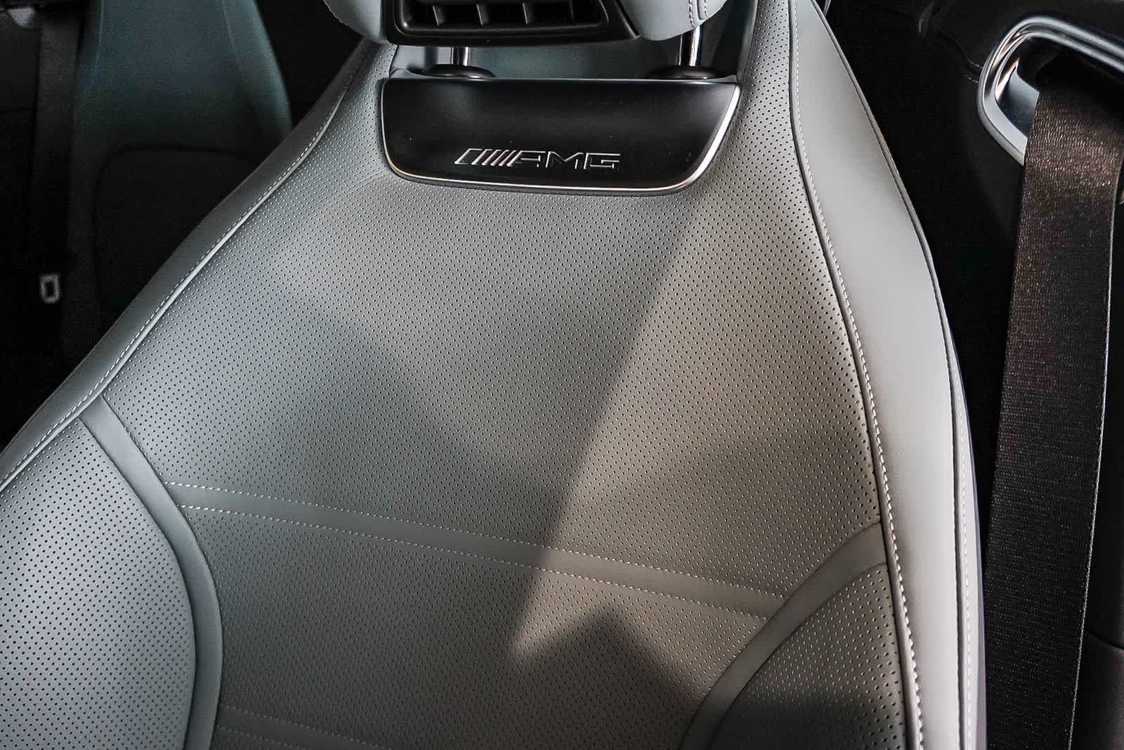 Used 2025 MANUFAKTUR Hyper Blue Metallic Mercedes-Benz AMG® SL 43 image 26