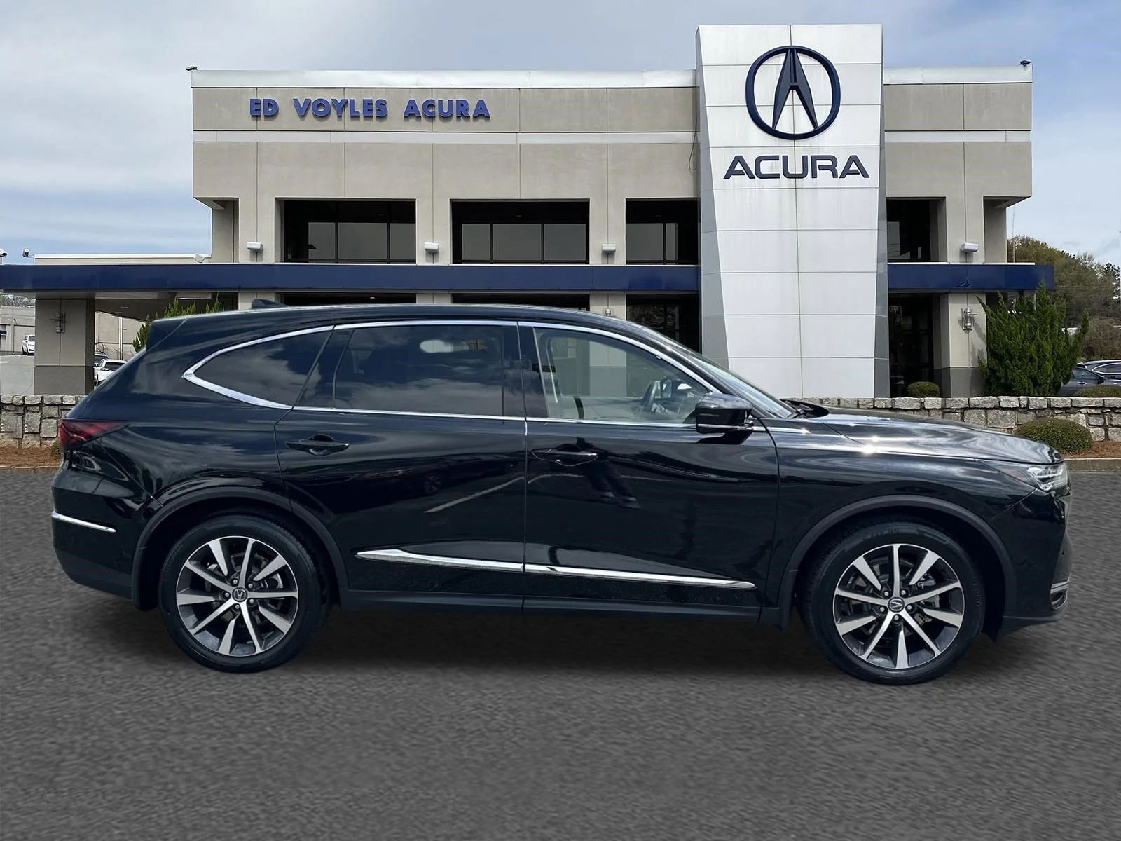 Certified Used 2025 Majestic Black Pearl Acura TECH image 4