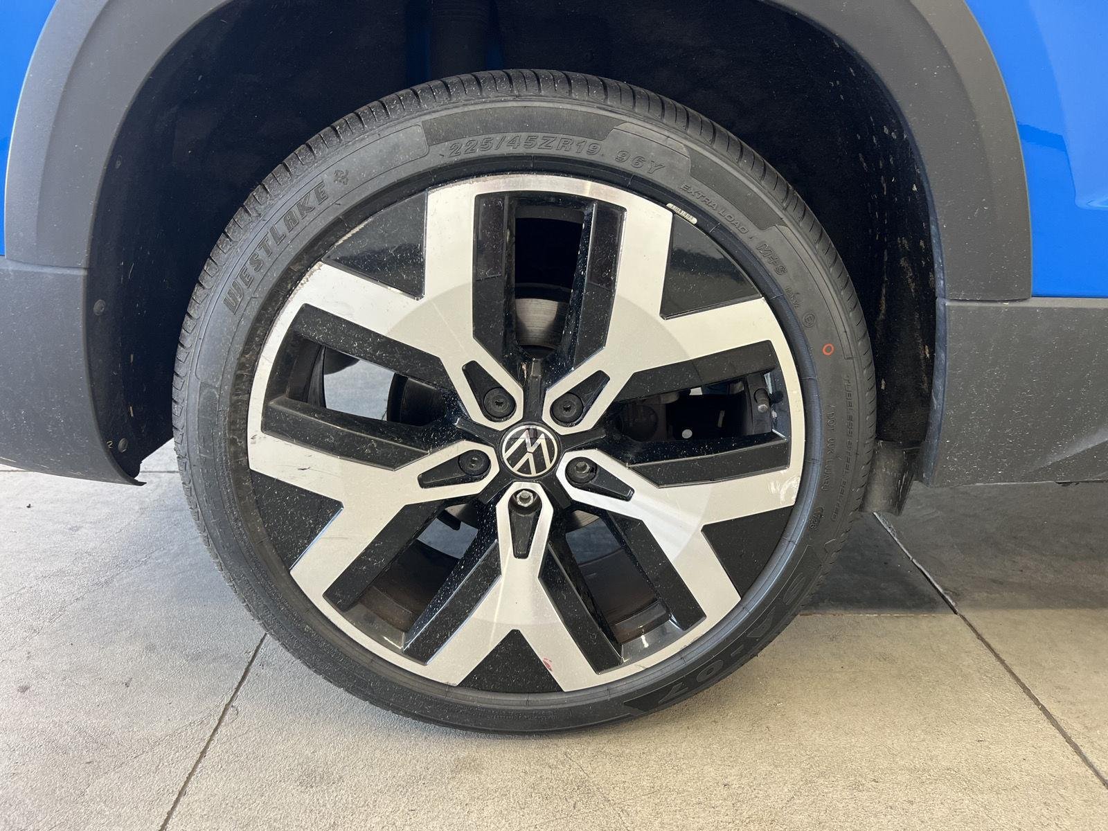 2023 Volkswagen Taos SEL - Photo 9