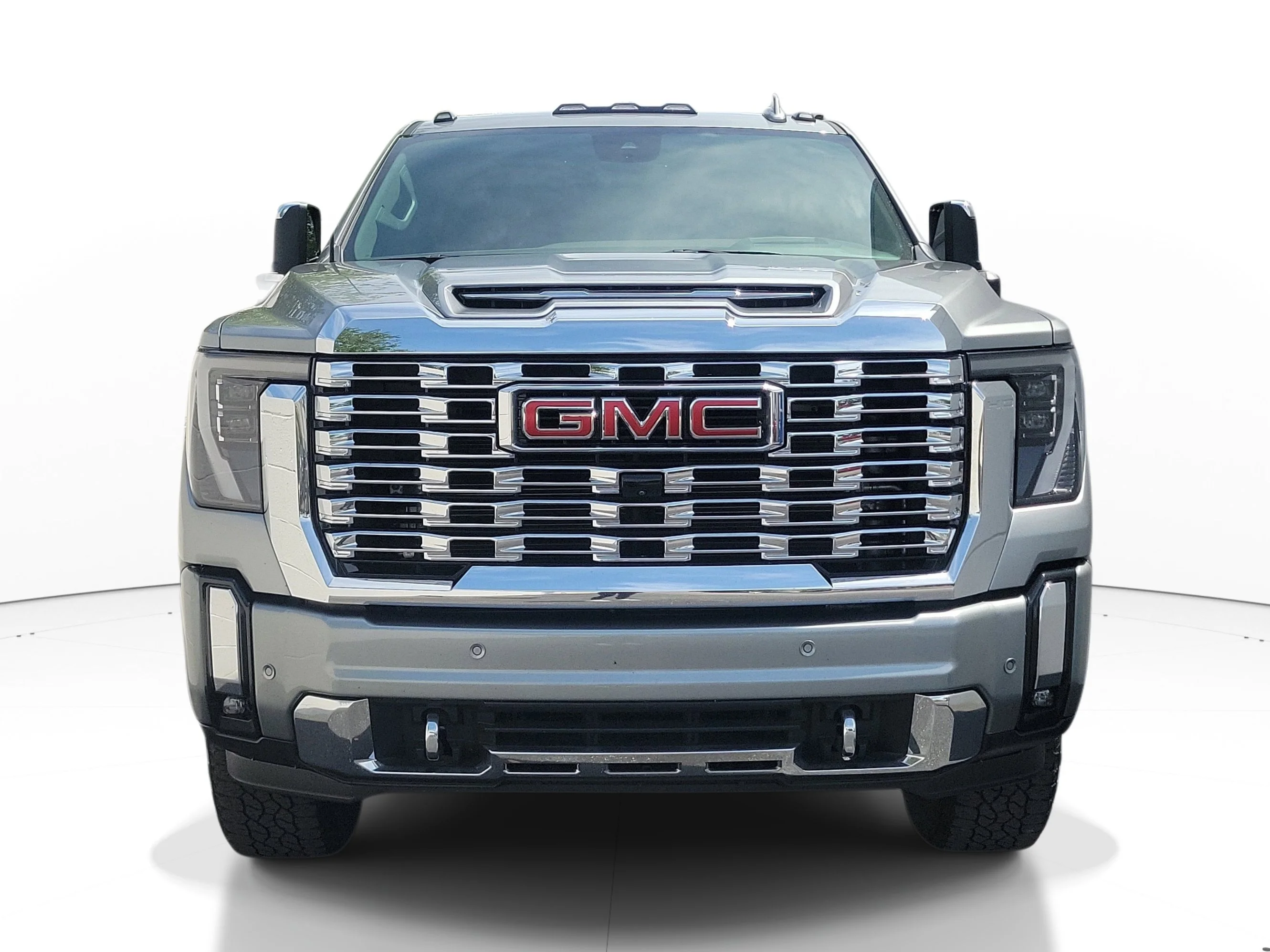 Used 2014 Iridium Metallic GMC SLE image 1