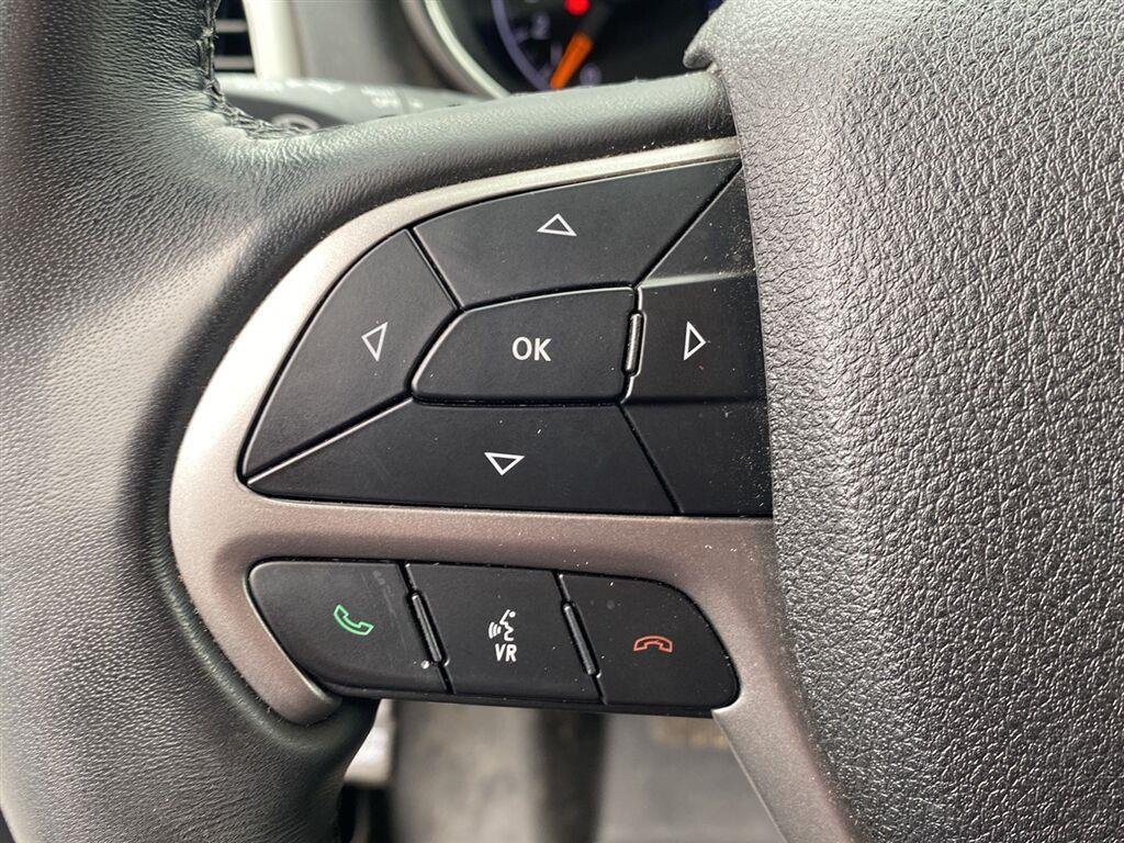 Used 2018 True Blue Pearlcoat Jeep Limited image 18