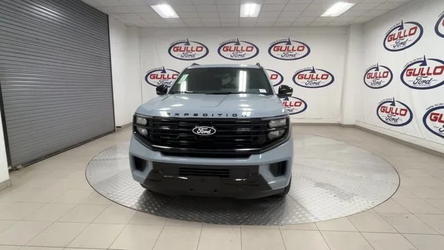 New 2027 Glacier Gray Metallic Tri-Coat Ford Platinum image 11
