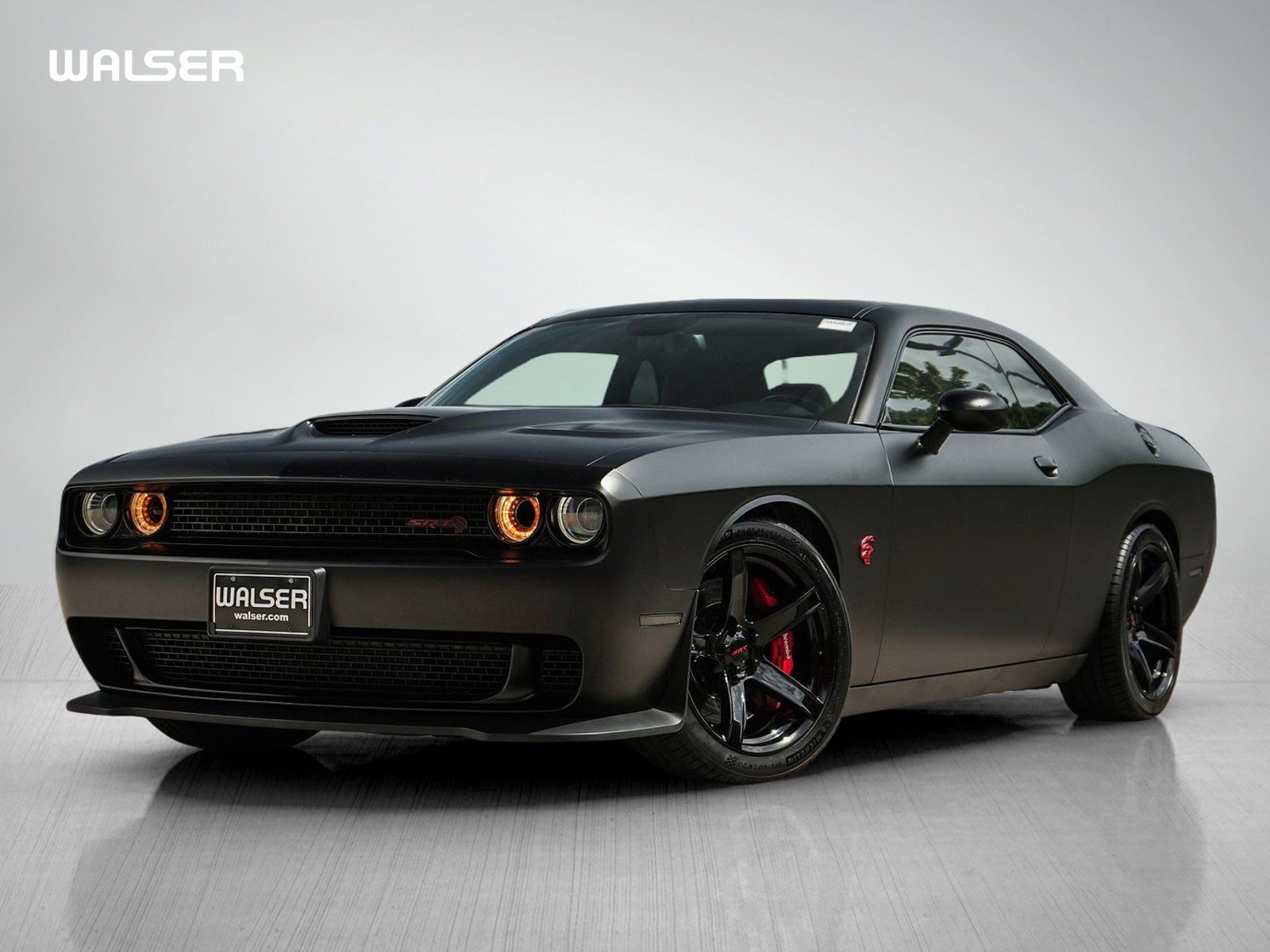 2015 Dodge Challenger SRT Hellcat's photo