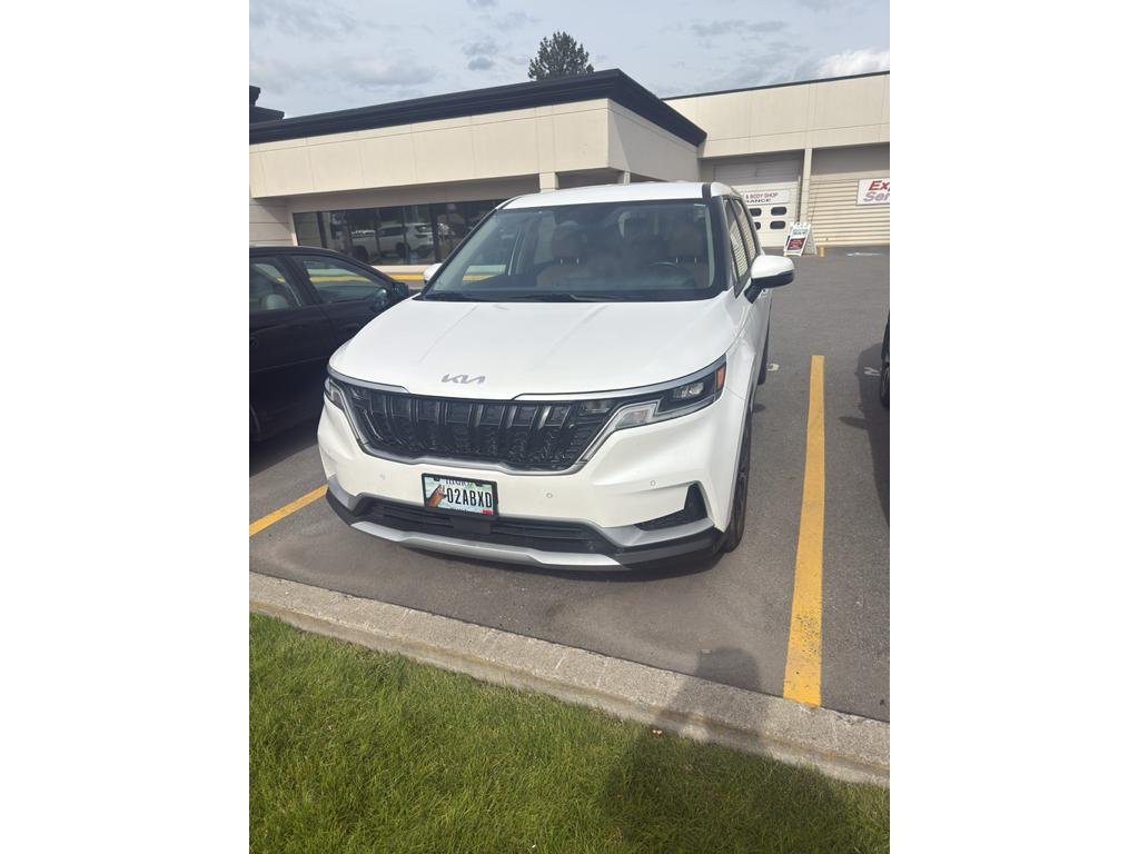 2024 Kia Sedona EX's photo