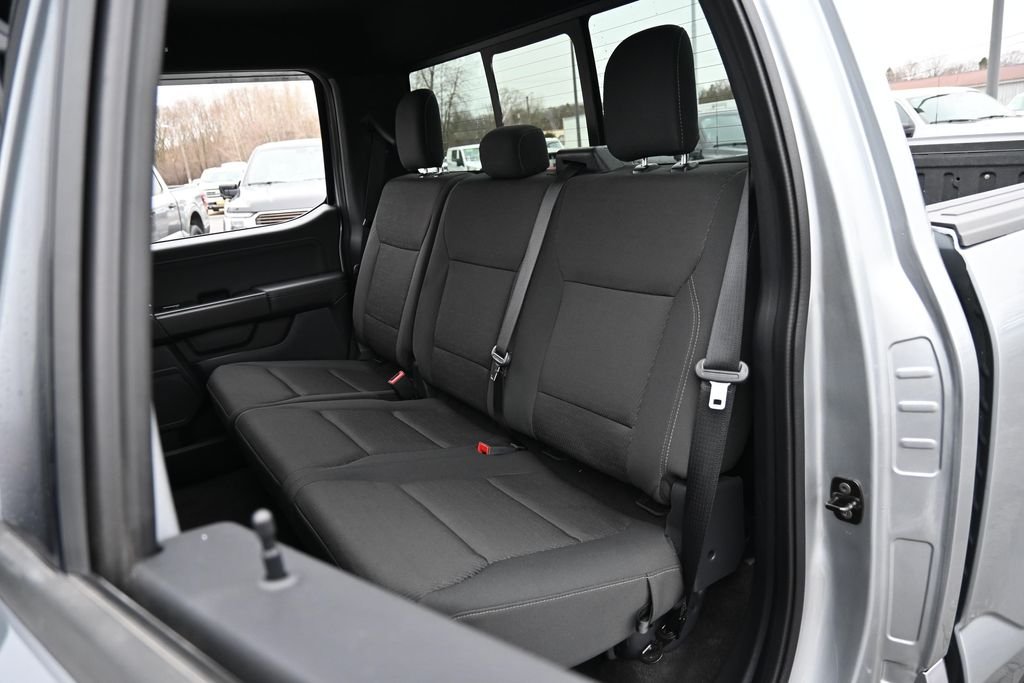 Used 2024 Silver Ford XLT image 26