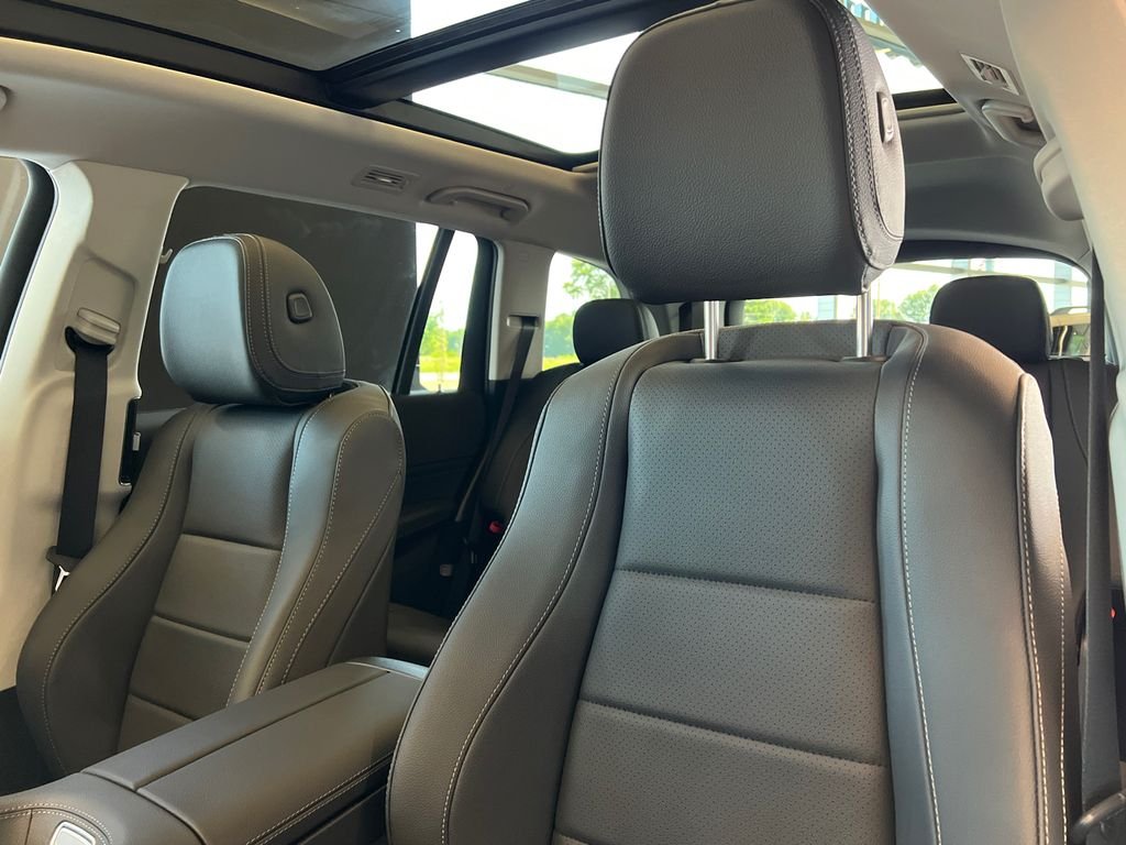 New 2026 Obsidian Black Metallic Mercedes-Benz GLS450 image 14