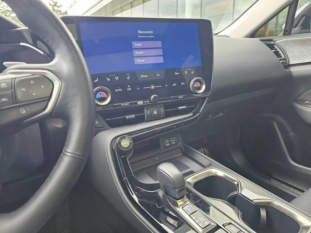 Used 2024  Lexus NX 350 Luxury image 31