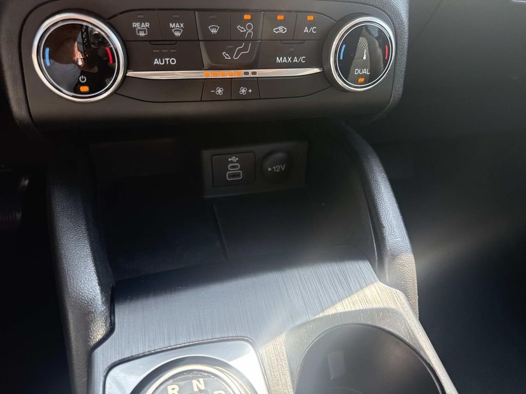 Used 2025 Silver Ford Active image 23