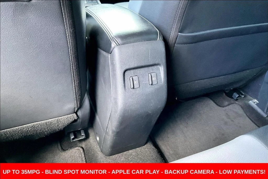 Used 2023 Orange Nissan SR image 10