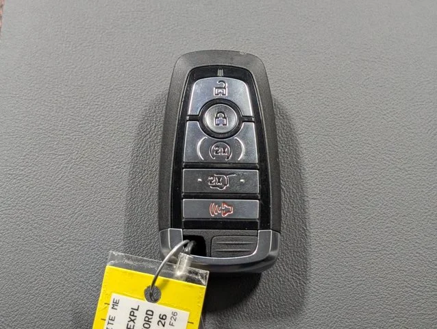 New 2026 Star White Metallic Tri-Coat Ford Active image 54