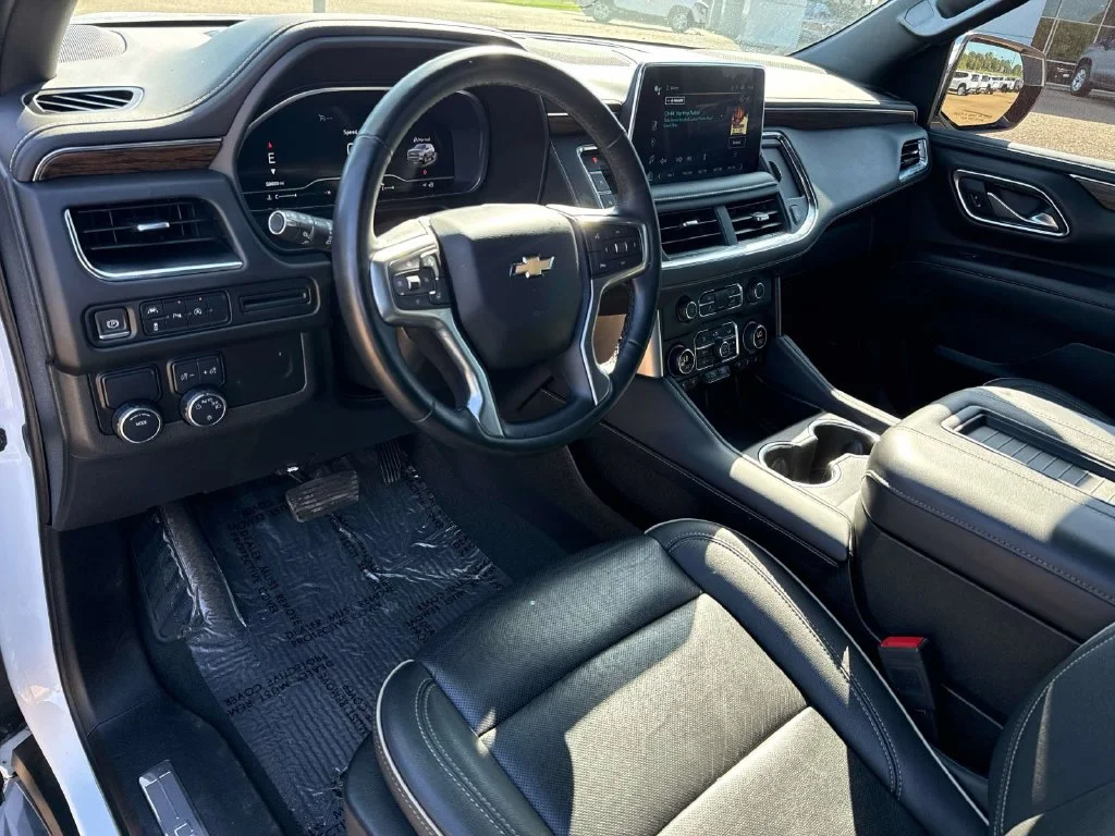 Used 2024 White Chevrolet Premier image 30