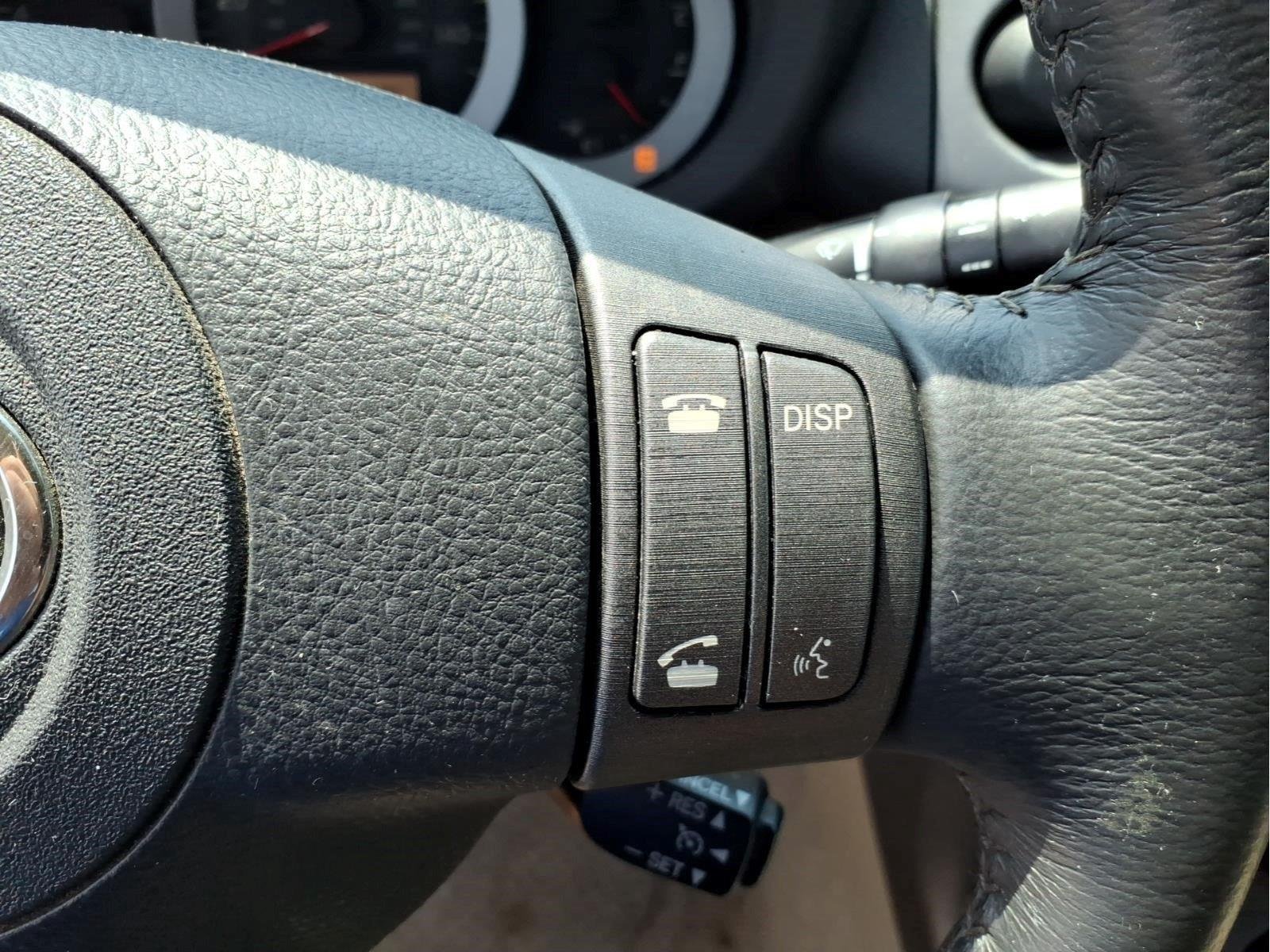 Used 2010 Blizzard Pearl Toyota Limited image 21