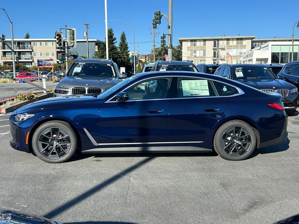 New 2026 Tanzanite Blue II Metallic BMW eDrive40 image 2