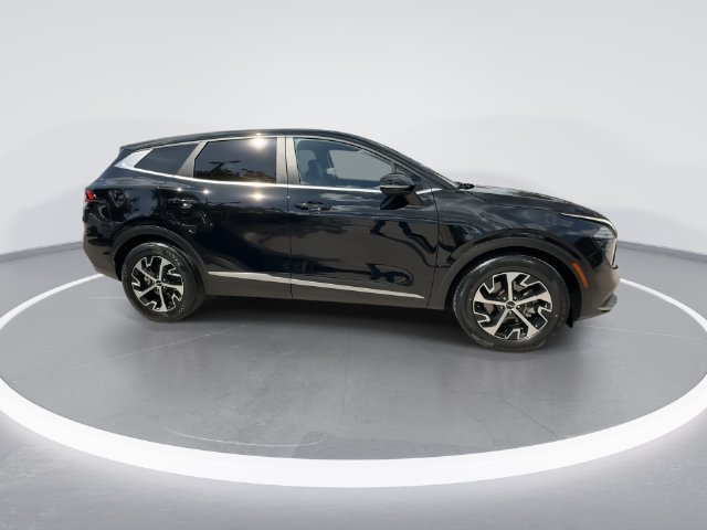 2025 Kia Sportage EX - Photo 9