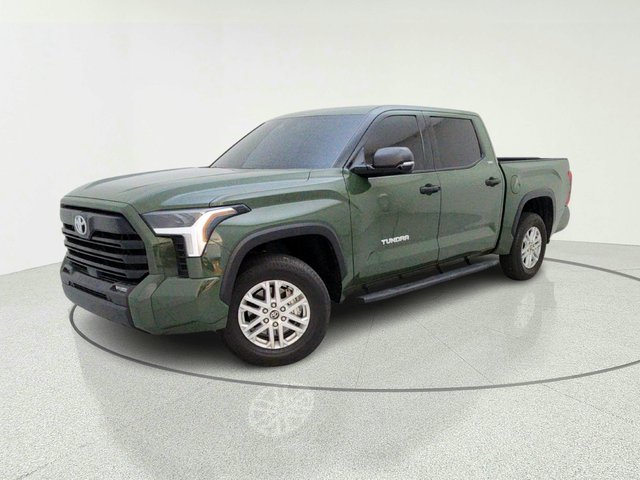 2022 Toyota Tundra 4WD SR5