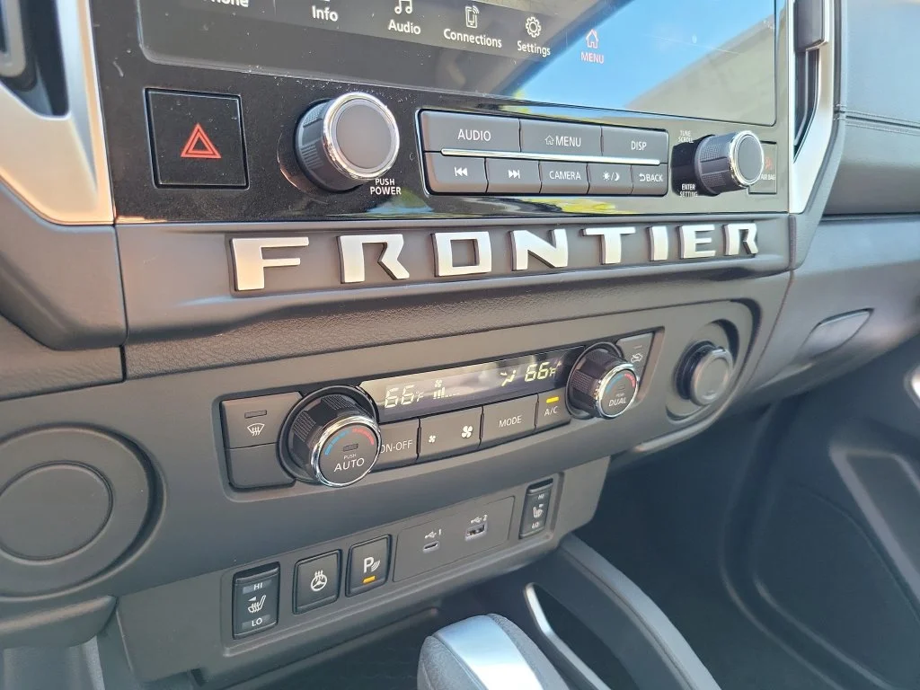 2026 Nissan Frontier SV - Photo 17