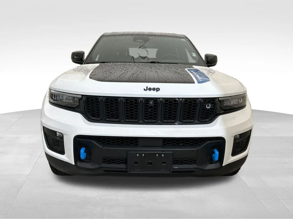 Used 2023 White Jeep Trailhawk 4xe image 10