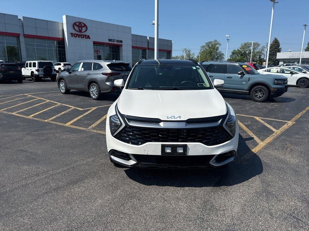Used 2024 Snow White Pearl Kia SX-Prestige image 4