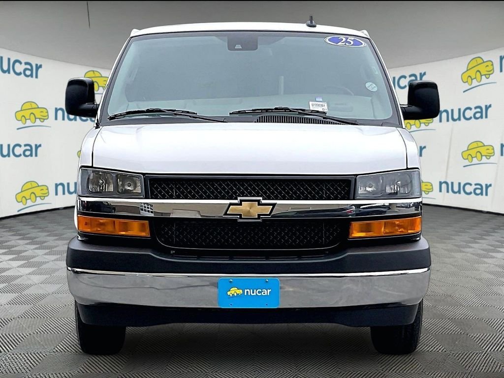 Used 2025 White Chevrolet LT image 2