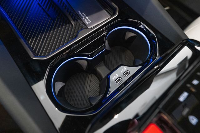 New 2026 Carbon Black Metallic BMW Base image 31