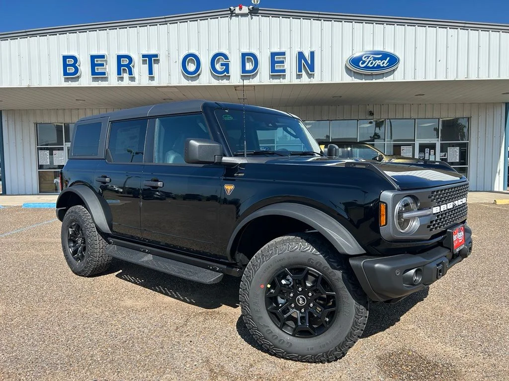 New 2026 Shadow Black Ford Badlands® image 1