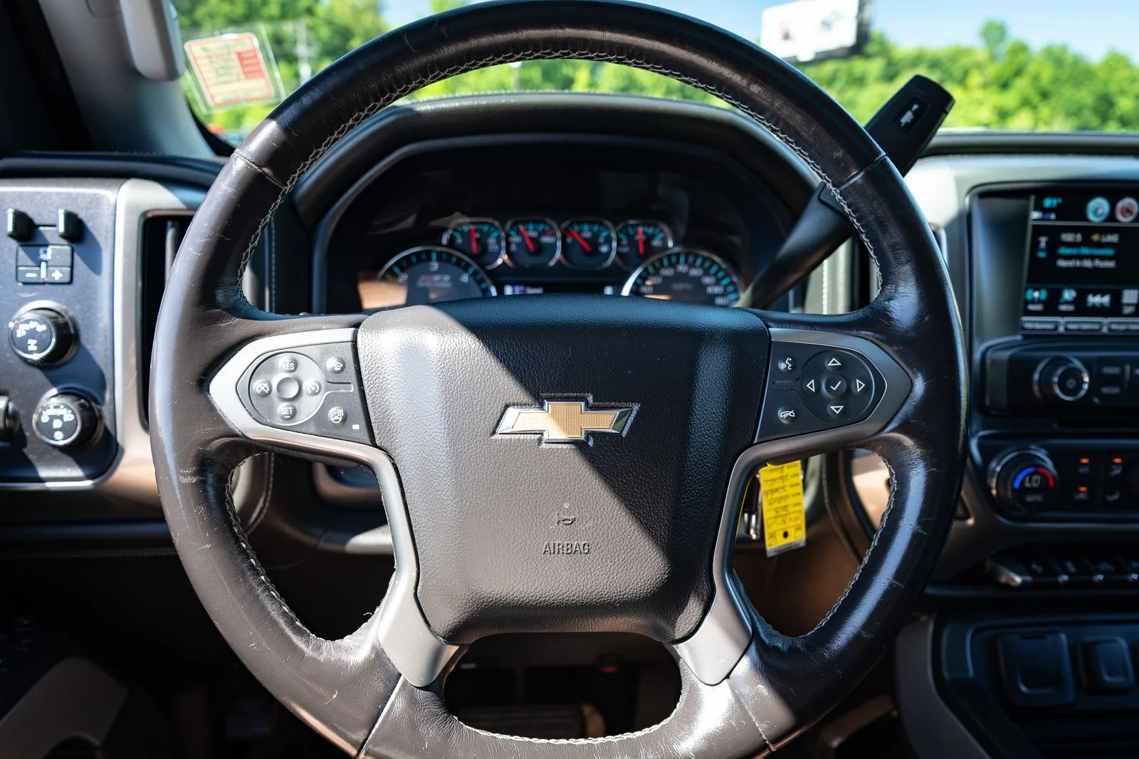 Used 2018 Gray Chevrolet LTZ image 28