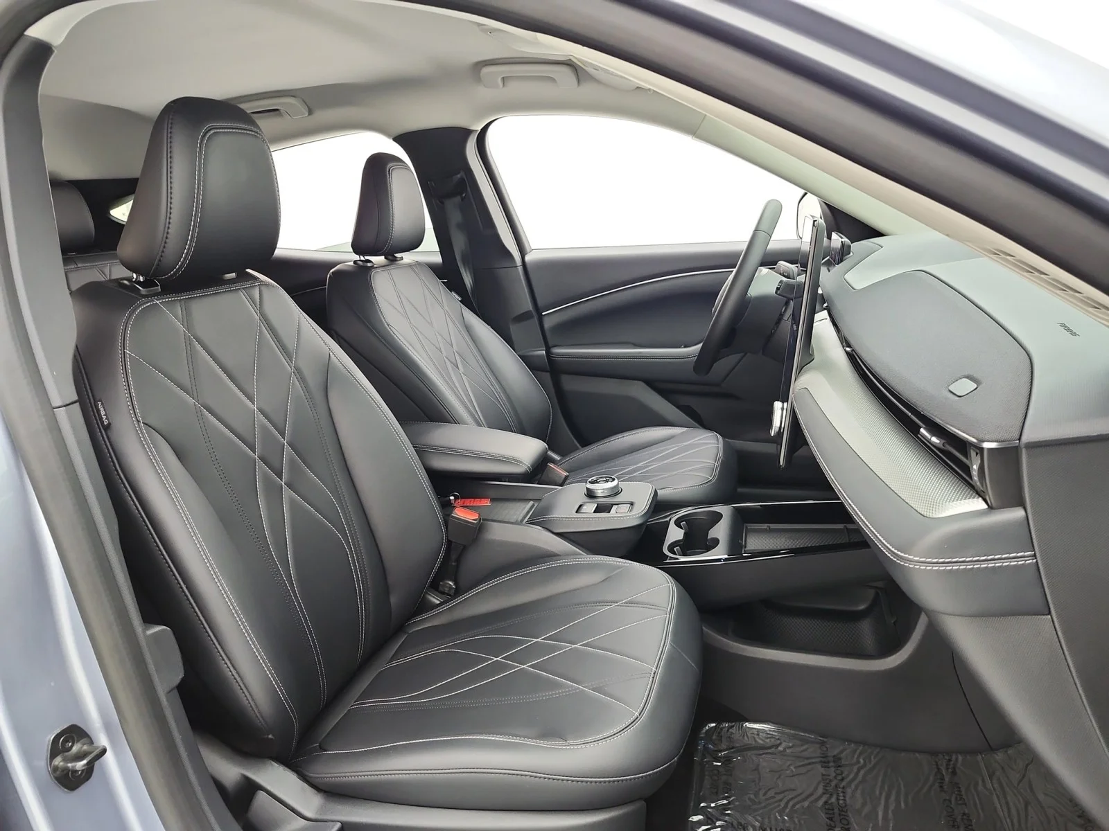 Used 2022 Iced Blue Silver Metallic Ford Select RWD image 19