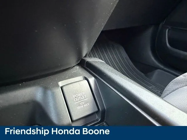 Used 2018 Red Honda Touring image 33