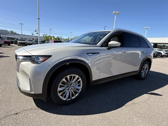 2025 Mazda CX-90 Preferred Package - Photo 10