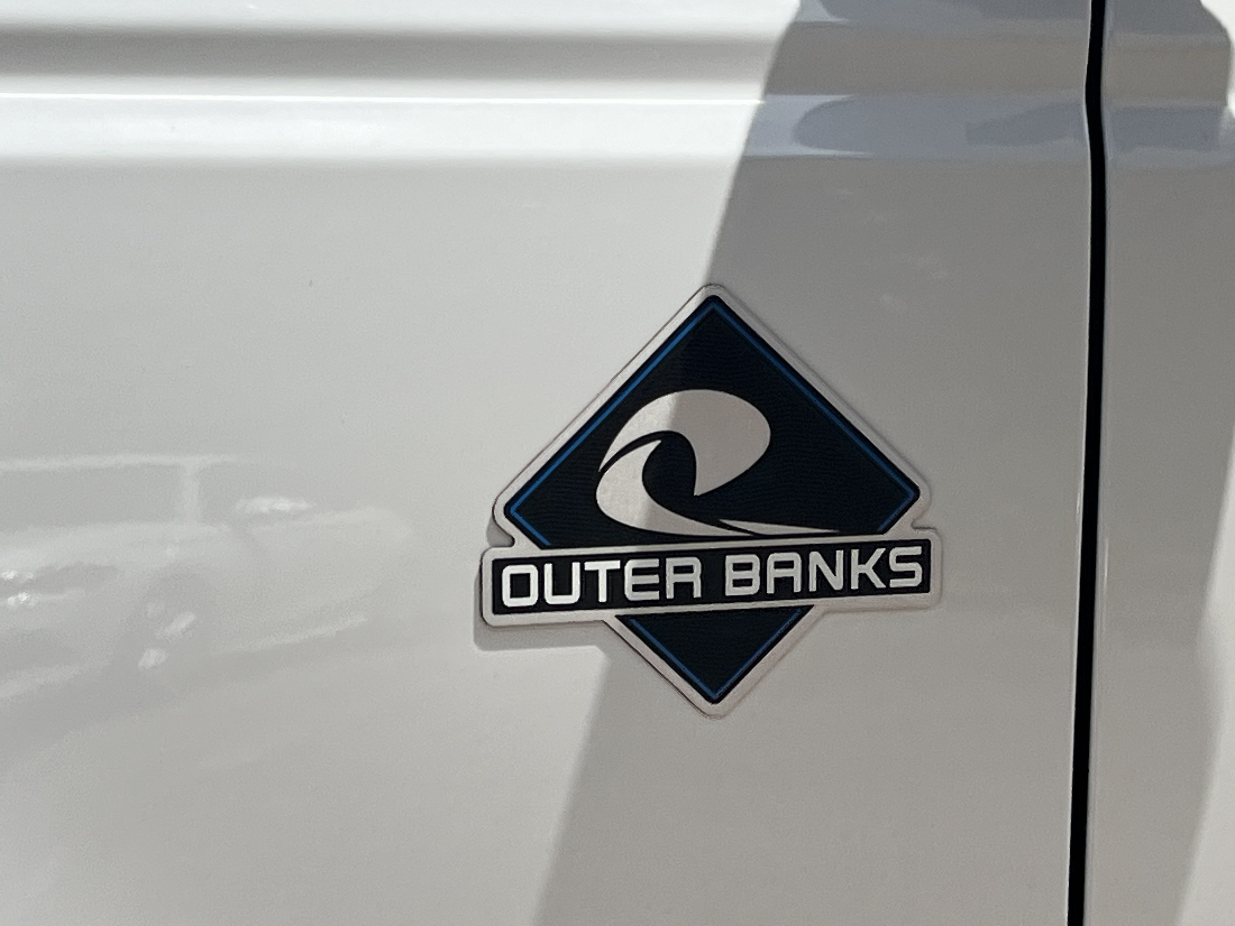 Used 2022 Oxford White Ford Outer Banks image 34