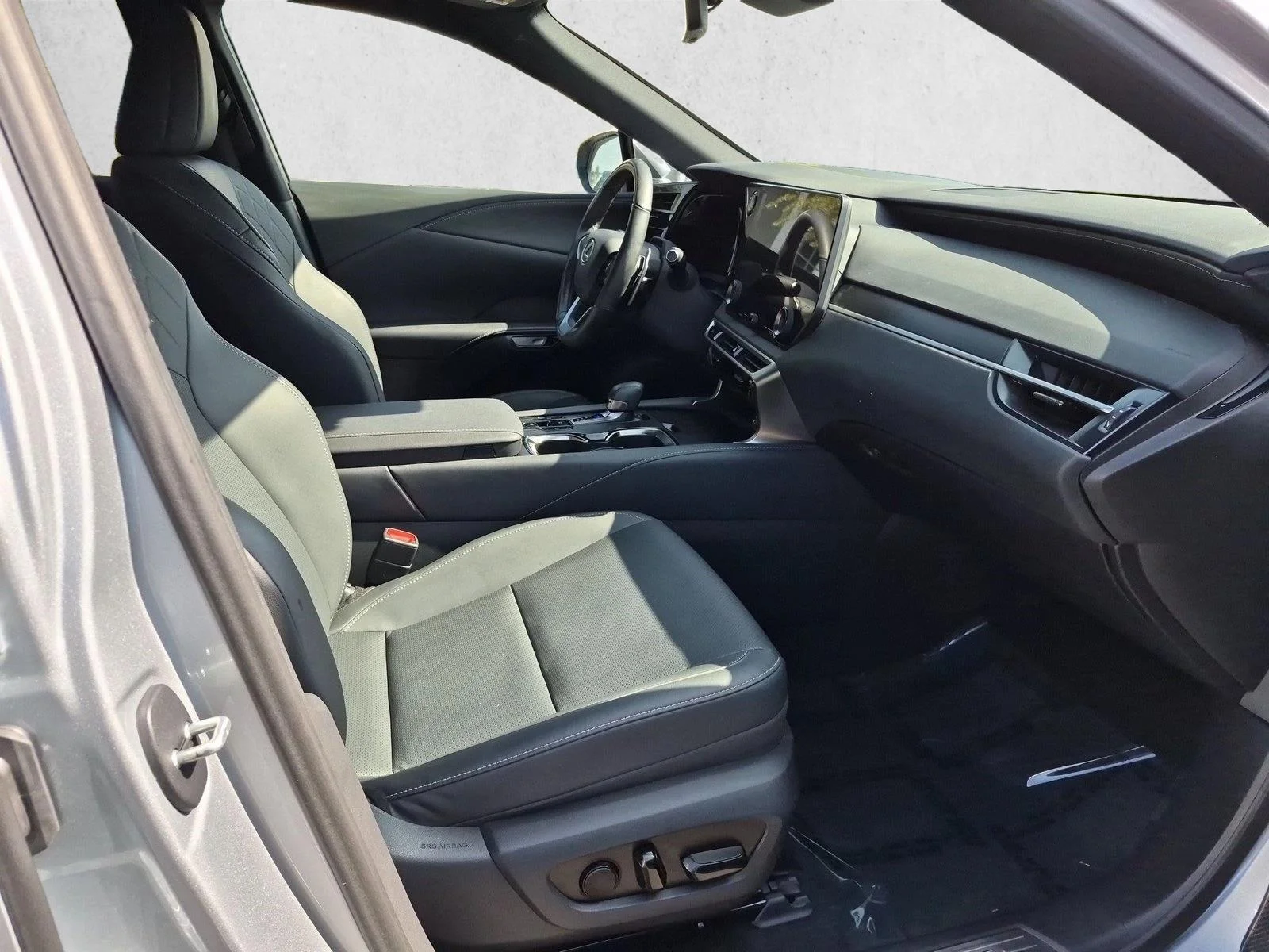 Used 2024 Iridium Lexus RX 350 Premium image 24