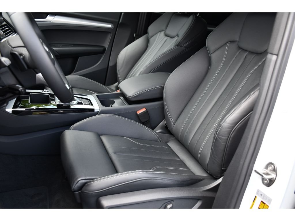 Used 2025 Glacier White Metallic Audi S line Premium image 14