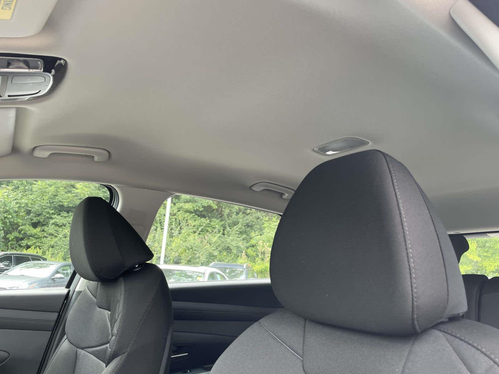 New 2026 Shimmering Silver Hyundai SE image 5