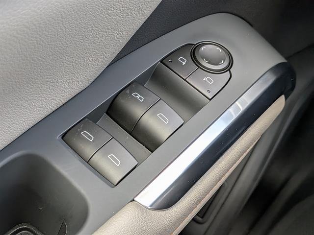 2027 Chevrolet Traverse LT - Photo 22